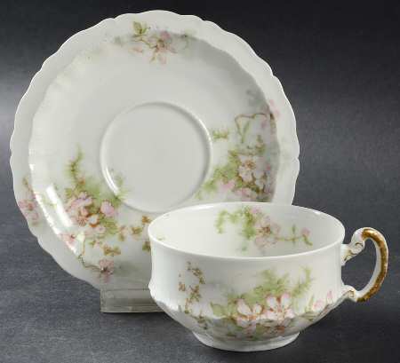 Schleiger 146k Flat Cup & Saucer Set