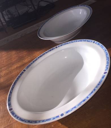 Palladin Blue (No Verge) 9" Oval Vegetable Bowl