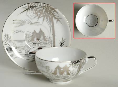 HYA28 Footed Cup & Saucer Set