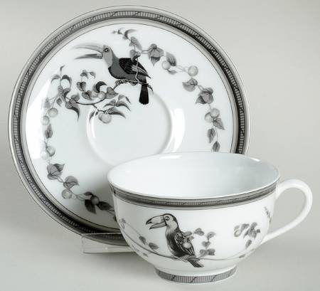 Estampe de Toucans Flat Cup & Saucer Set
