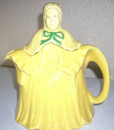 Little Old Lady Teapot & Lid