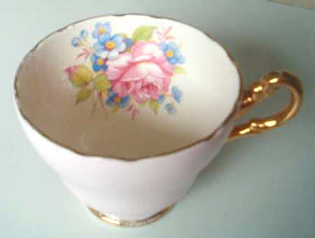 HRB1 Footed Cup