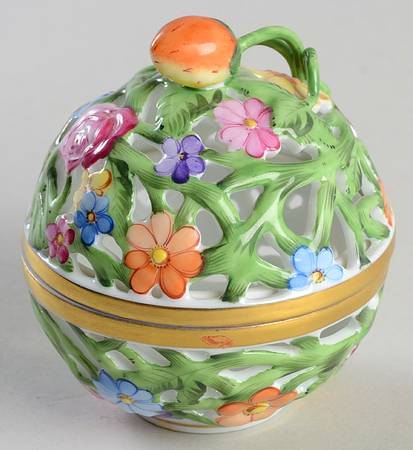 Giftware 3" Round Box & Lid by Herend