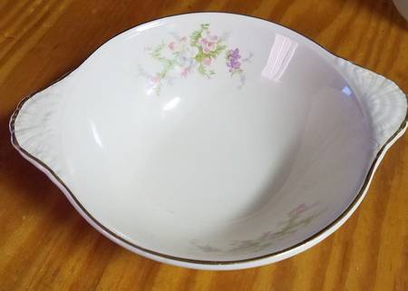 HLC3774 Lugged Cereal Bowl