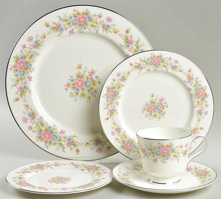 Flora 5 Piece Place Setting