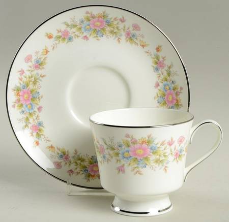 Flora Footed Cup & Saucer Set