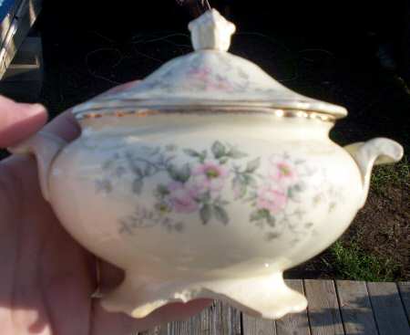 HLC3858 Sugar Bowl & Lid