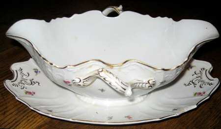 11288 Gravy Boat with Attached Underplate
