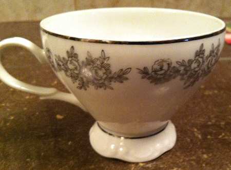 Michele Footed Cup