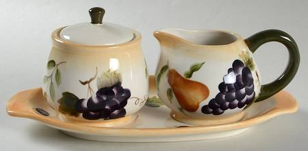 Sonoma Villa Creamer & Sugar with Lid & Tray Set