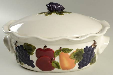 Sonoma Villa 3.75 Qt Oval Covered Casserole