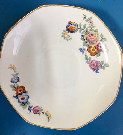 HLC2683 Saucer