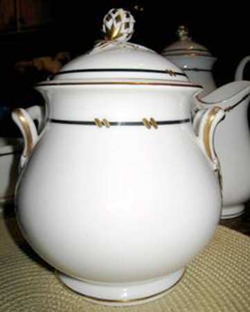 H4297 Sugar Bowl & Lid