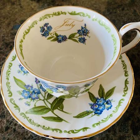 Flower of the Month Flat Cup & Saucer Set