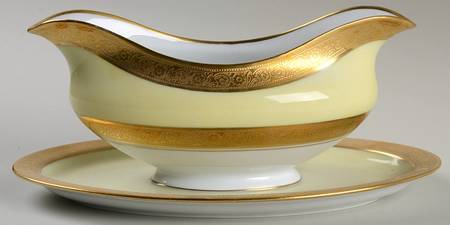 HUT2372 Gravy Boat with Attached Underplate