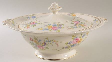 IMB1 Round Covered Vegetable by Imperial Bohemian