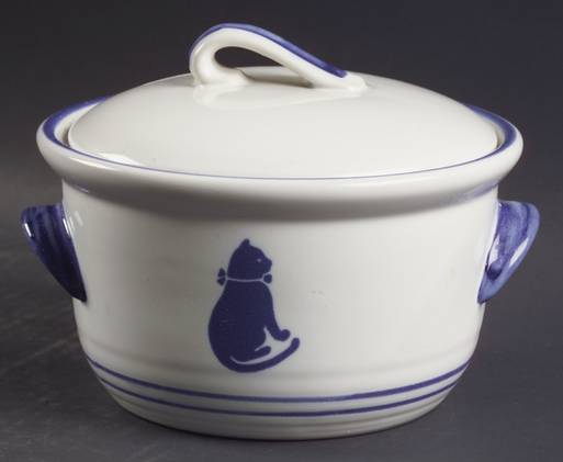 Country Blue 1 Pt Round Covered Casserole