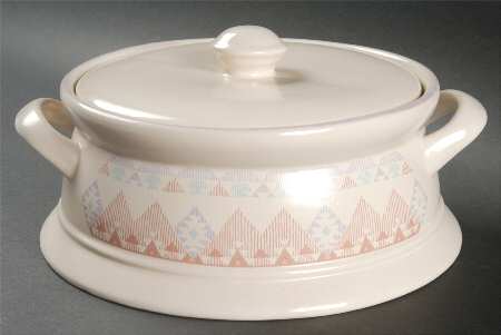Cimarron Round Covered Vegetable