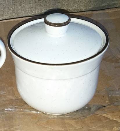 Rondele Sugar Bowl & Lid