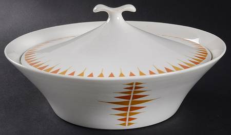 Aztec 2 Qt Round Covered Casserole by Iroquois
