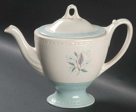Petite Coffee Pot & Lid by International (USA)