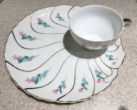 INA7 Snack Plate & Cup Set