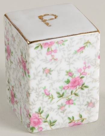 E728 Pepper Shaker
