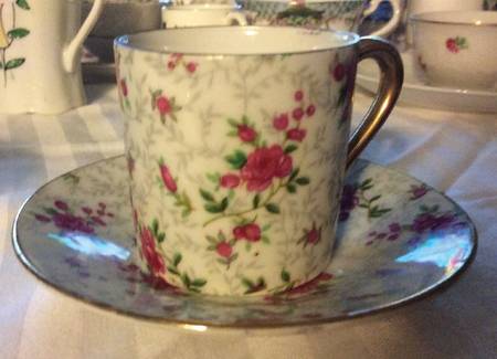 E728 Flat Cup & Saucer Set