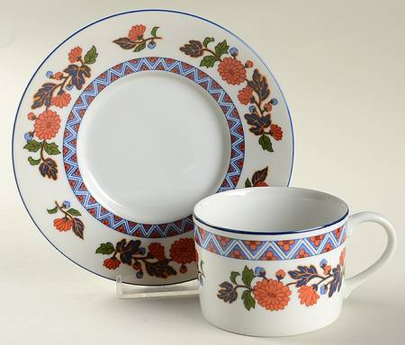 Tranquility Flat Cup & Saucer Set