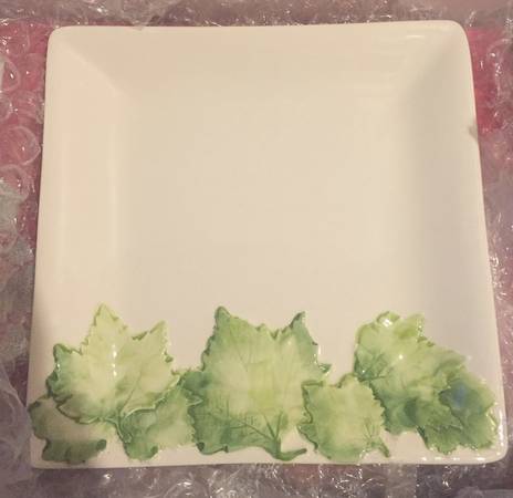 Foglia Grape Leaf by Intrada