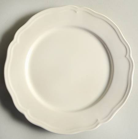 Arv Cream Salad Plate