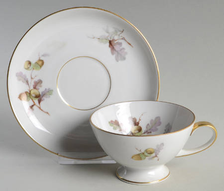 Royal Oak Footed Cup & Saucer Set