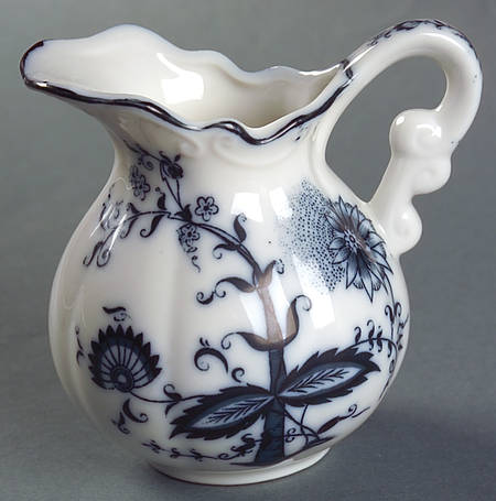 Blue Onion Creamer