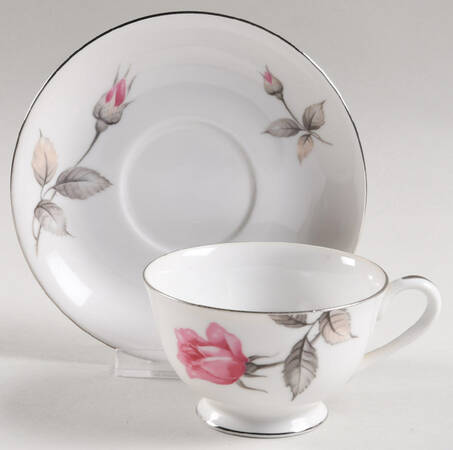 Melody Footed Cup & Saucer Set
