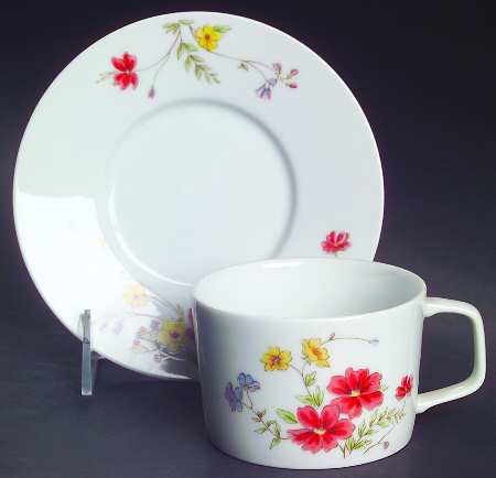 Nadine Flat Cup & Saucer Set