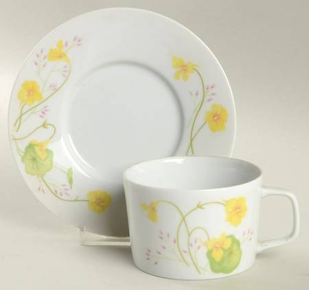 Nicole Flat Cup & Saucer Set