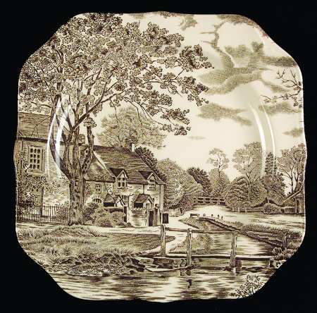 Cotswold Brown Square Dinner Plate
