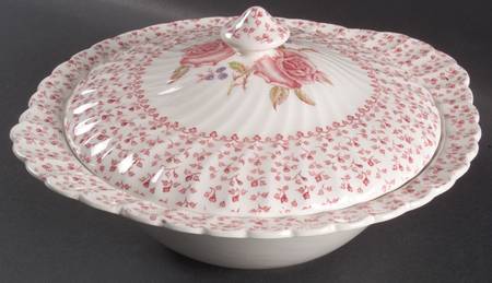 Rose Bouquet Pink Round Covered Vegetable by Johnson Brothers