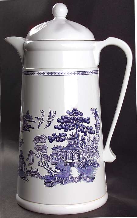 Willow Blue (Made in England, Earthenware, Newer) Plastic Thermos/Carafe & Lid