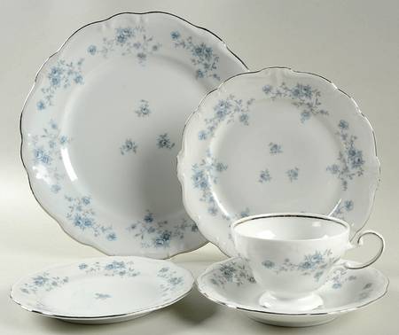 Blue Garland (Bavaria Backstamp) 40 Piece Estate Set