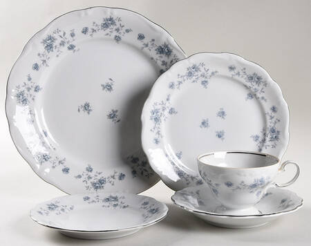 Blue Garland (Bavaria Backstamp) 40 Piece Estate Set
