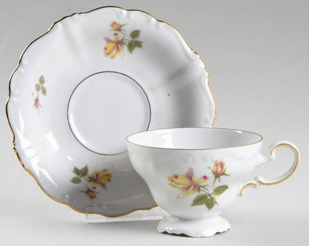JOH18 Footed Cup & Saucer Set