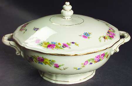 Dresden Round Covered Vegetable