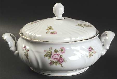 Rose of Picardy White Round Covered Vegetable