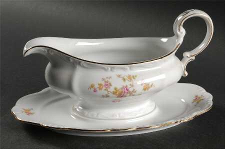 Thornrose (White, No Verge) Gravy Boat with Attached Underplate