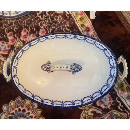 JON21 Oval Covered Vegetable