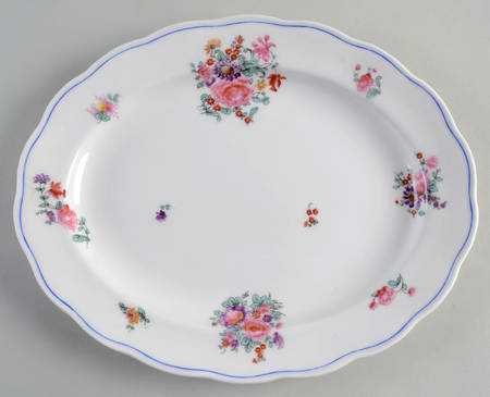 Olde English (Scalloped) 12" Oval Serving Platter
