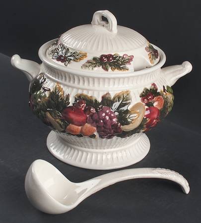 Harvest Tureen & Lid w/Ladle