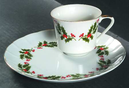 Christmas Holly (Porcelain) Snack Plate & Cup Set