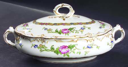 19690 Oval Covered Vegetable